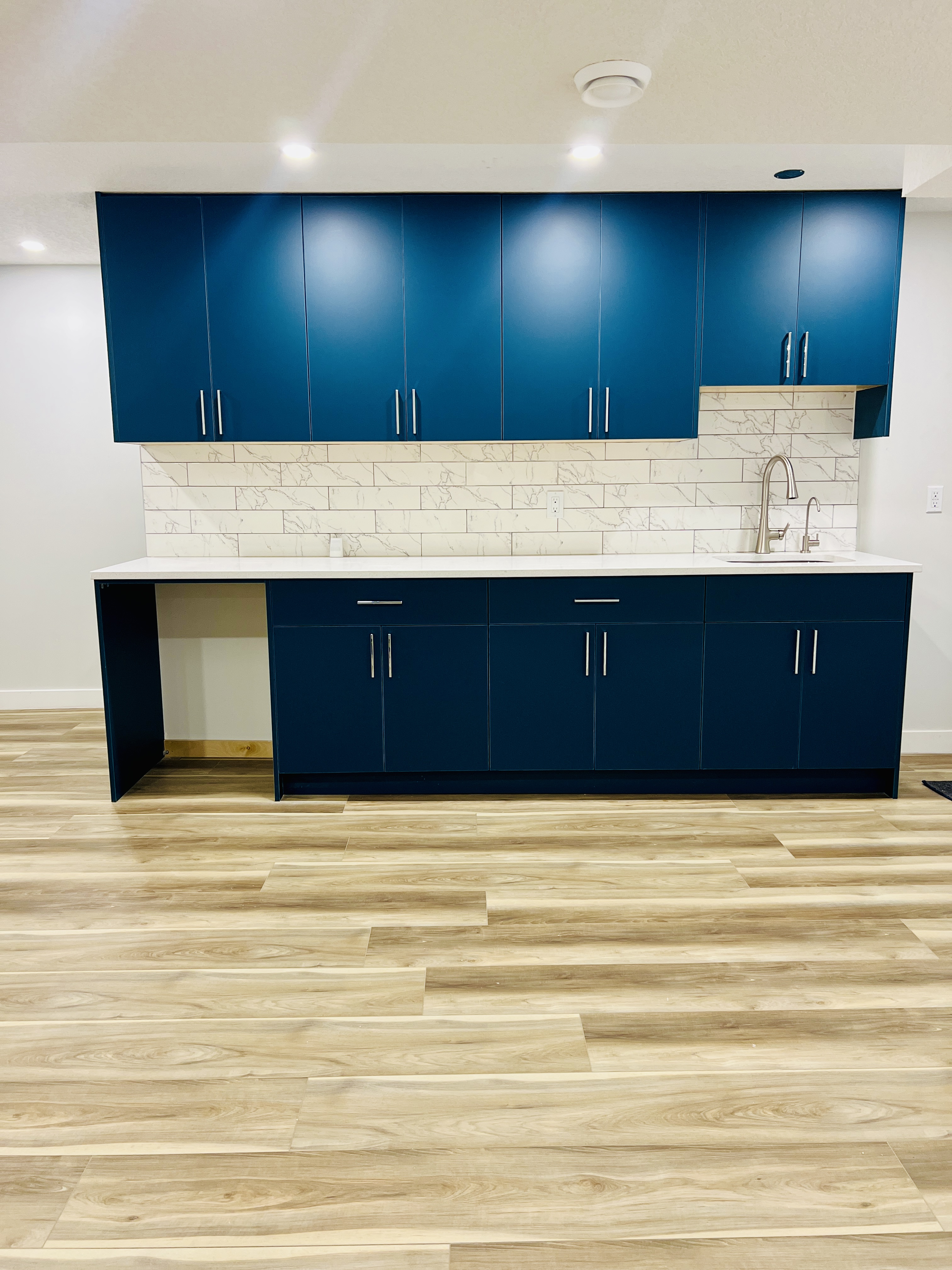 Wet Bar Alt